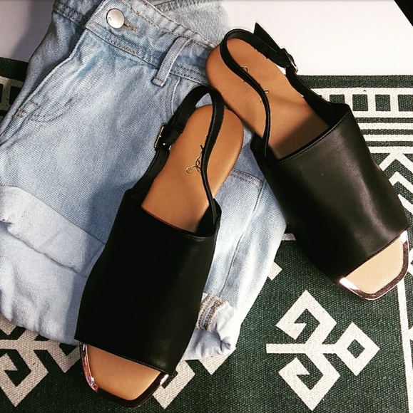 Shoes - LAST CHANCE//The Leila//Black vegan leather sandal